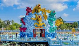 Khám phá chùa Huỳnh Đạo – ngôi chùa rực rỡ sắc màu nổi tiếng An Giang